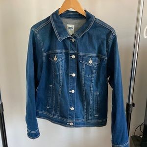 Stretchy denim jacket